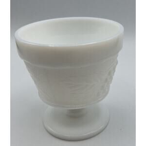 Drinking Glasses 1 Pudding Cup Milk Glass Grape Indiana Co. 1940s 4 x 4"